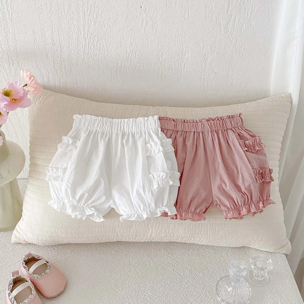Summer baby girl thin cotton bud shorts, baby girl solid color wood ear sweet casual pants versatile, very suitable for home and