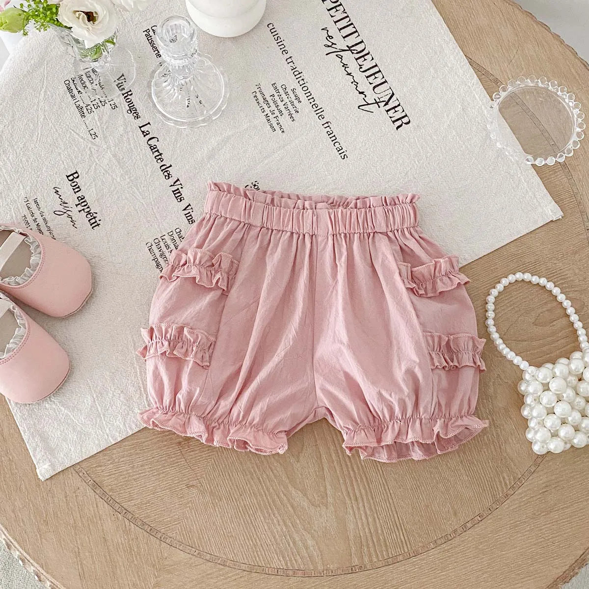Summer baby girl thin cotton bud shorts, baby girl solid color wood ear sweet casual pants versatile, very suitable for home and